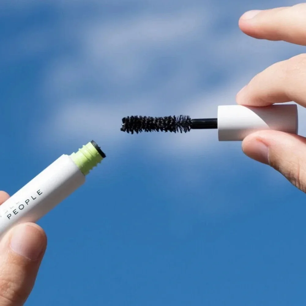 $6❤️‍🔥 Well People Volumizing Mascara Mini BLACK 👁️ NEW IN BOX